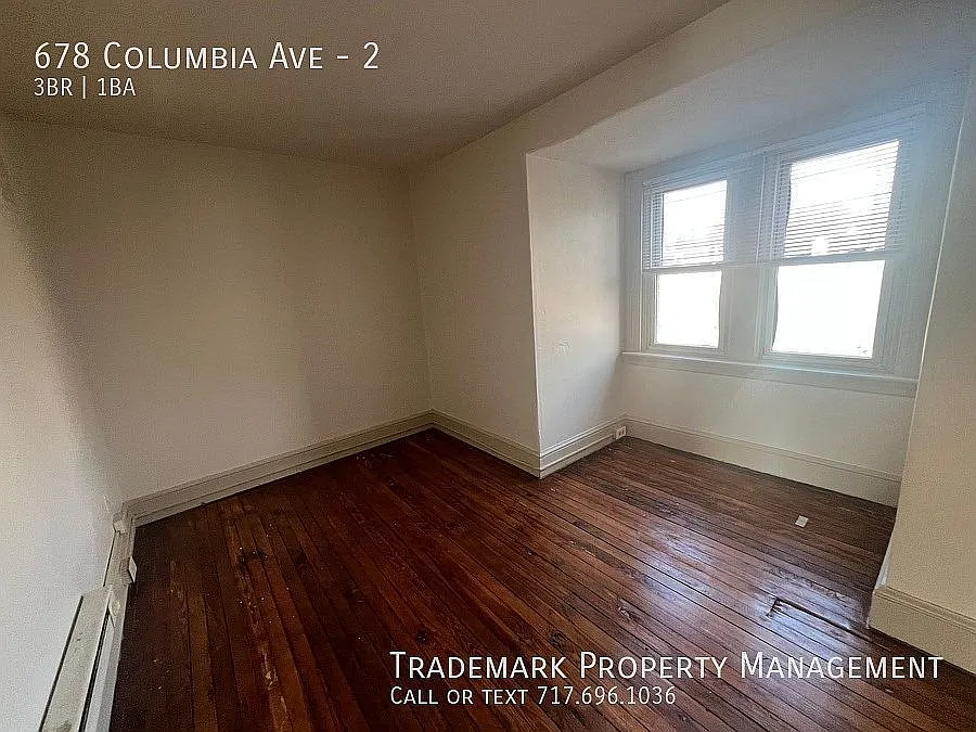 Building Photo - 678 Columbia Ave #2