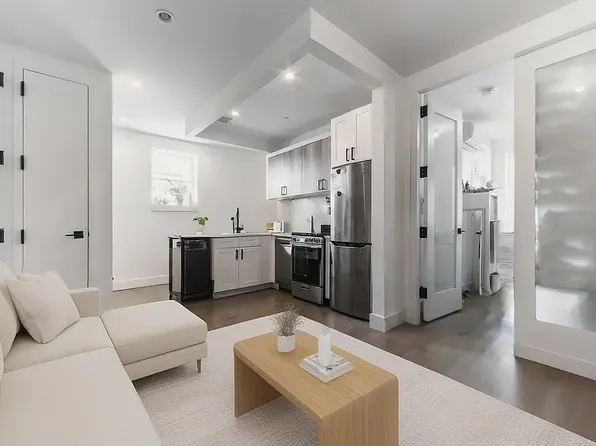 282 E 32nd St, Brooklyn, NY