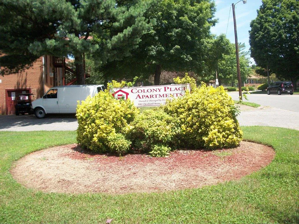 2 bed, 1000 sqft, $750 — Photo 3