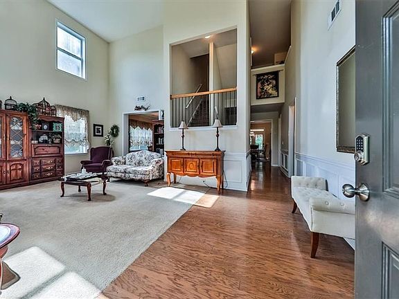 5th image of 176 Oakland Way