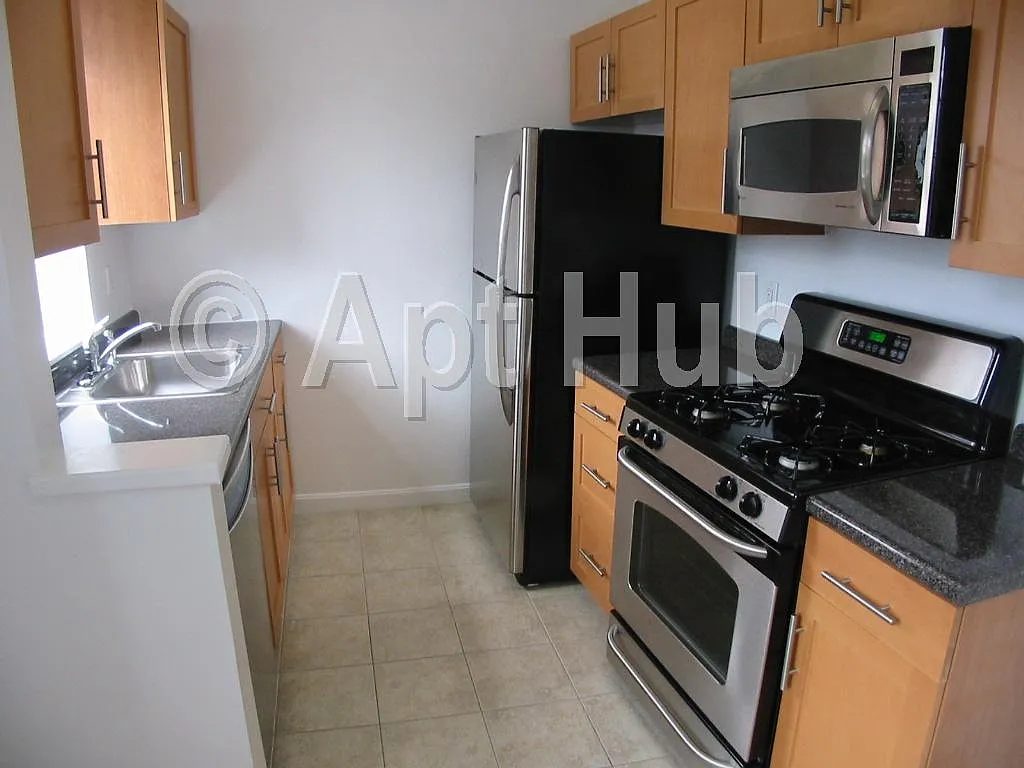 Building Photo - 60 Brattle St #U1