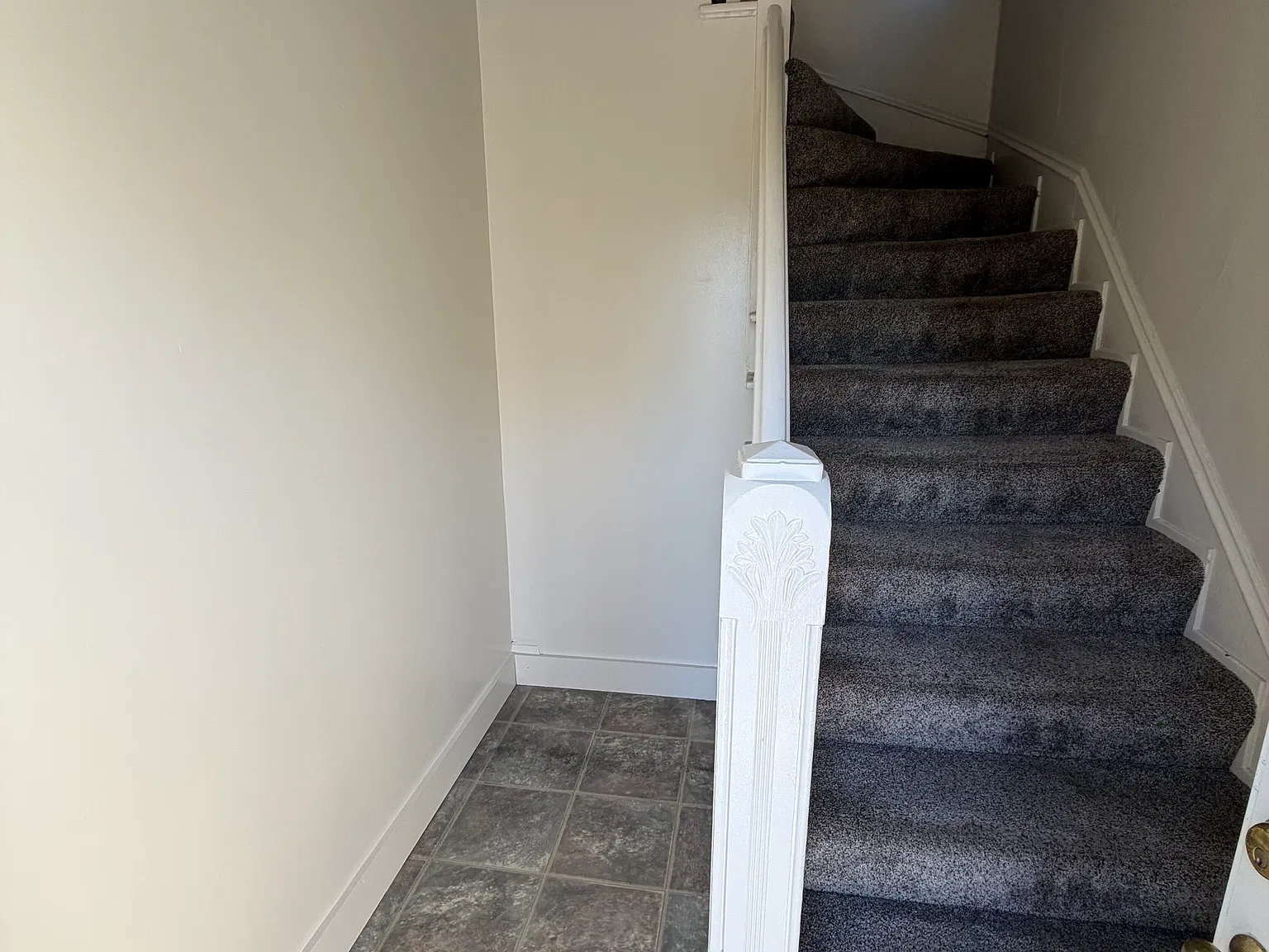 2 bed, $1,150 — Photo 2
