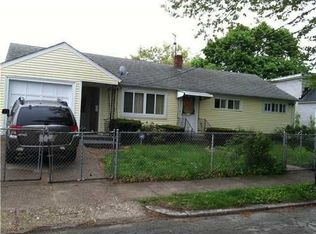 110 Fisk St, Providence, RI 02905