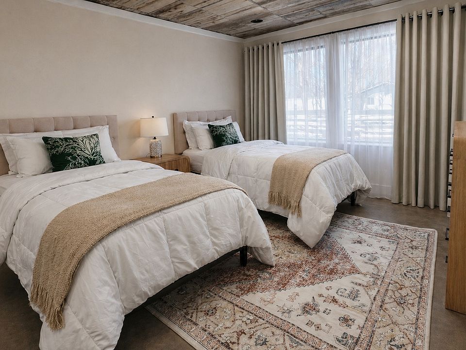 1st image of 10762 Lakeview Shore Dr #1