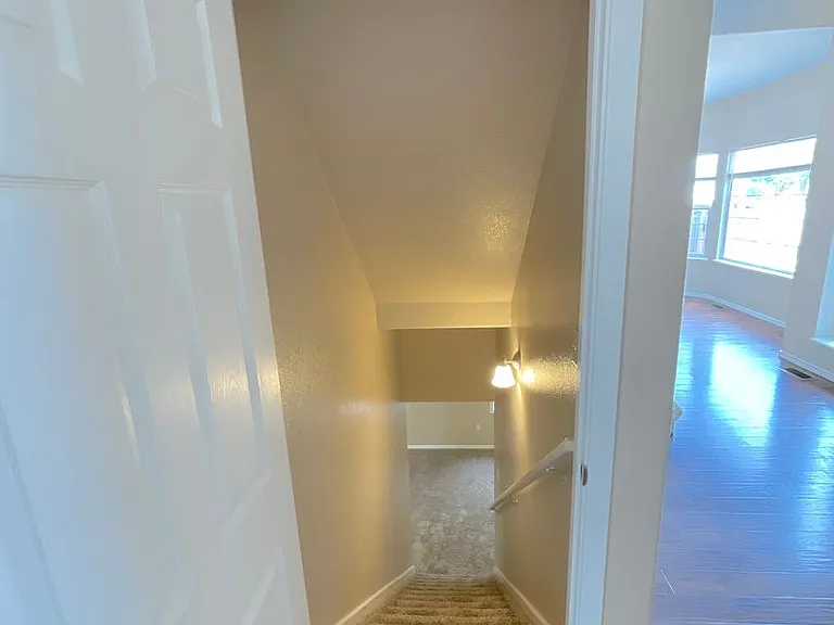 2579 Weyburn Way — Photo 36