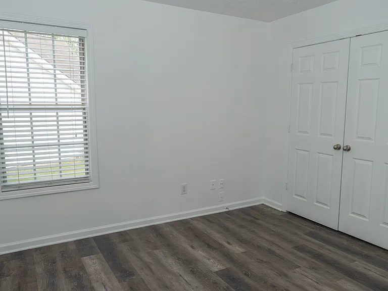 135 Charleston Pl — Photo 16