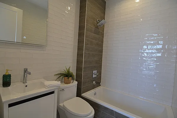 Rented by Hagstrom Management Inc | media 6