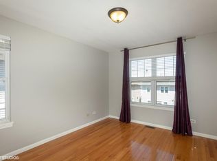 4920 S Cornell Ave, Chicago, IL 60615