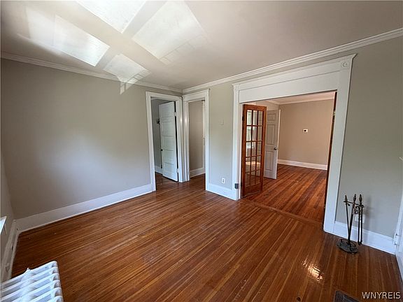 4th image of 31 Norwood Ave #2