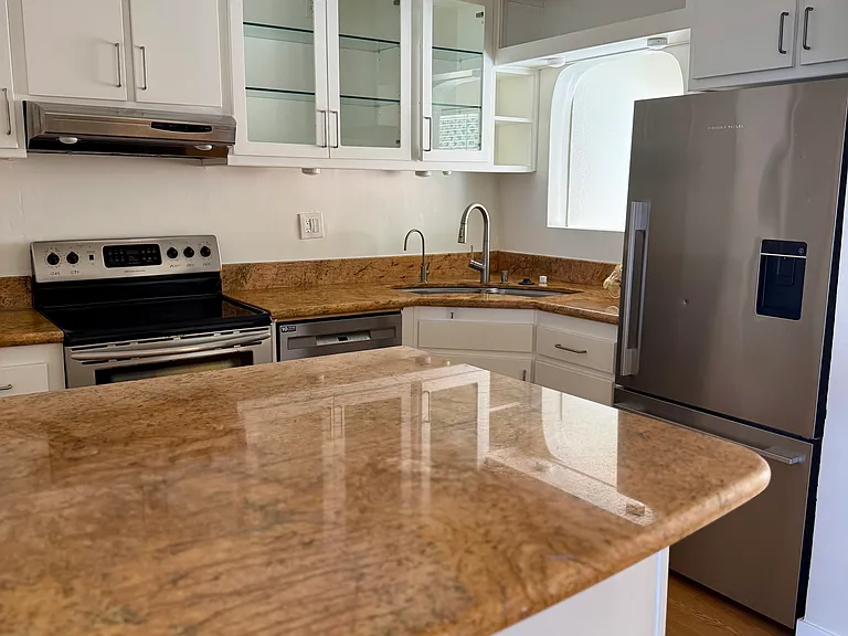 1039 Coast Blvd S #1B — Photo 15