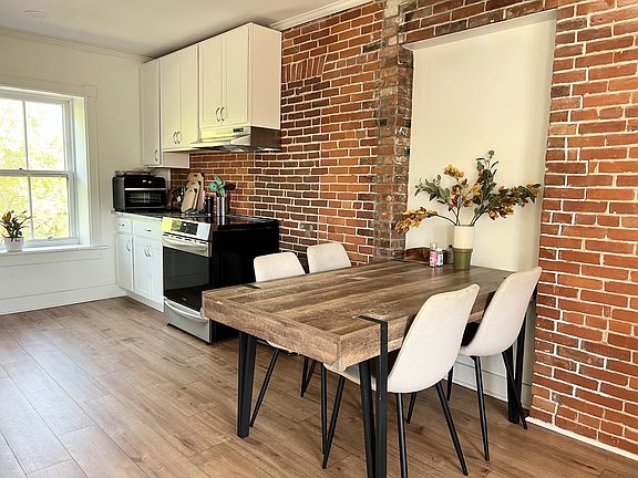 2nd image of 253 S Union St #2C