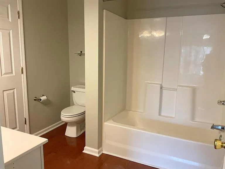 6307 Sweetwater Blvd — Photo 13