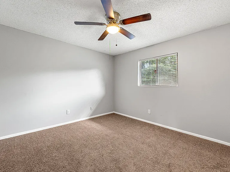 Northgate Townhomes — Photo 16