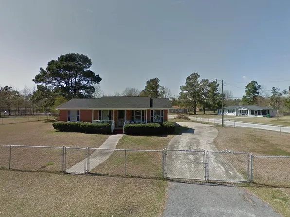 915 Berry St., Manning, SC 29102