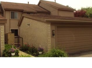 5202 Richard Run #1, West Bloomfield, MI 48322