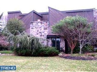 7 Creekside Dr, Ivyland, PA 18974