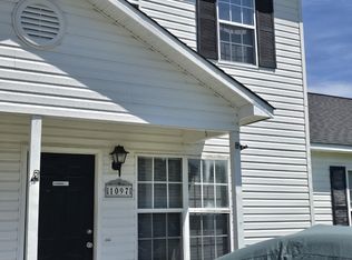 1097 W Pueblo Dr, Jacksonville, NC 28546