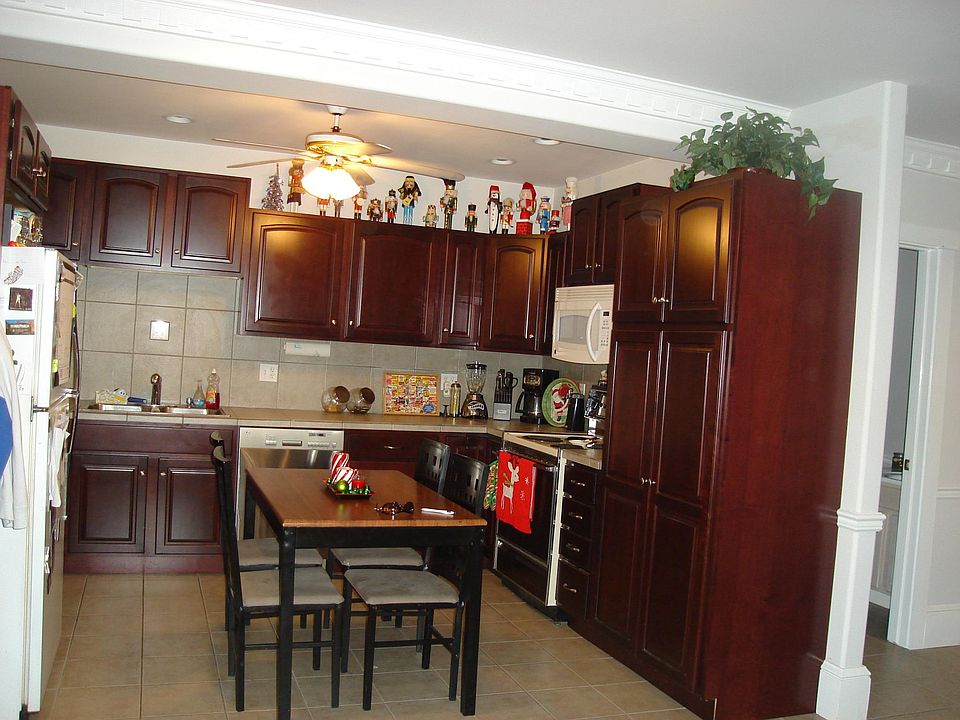 2nd image of 27 N State St #1