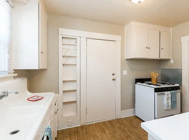 All Homes come with a gas range *floorplans varies by home