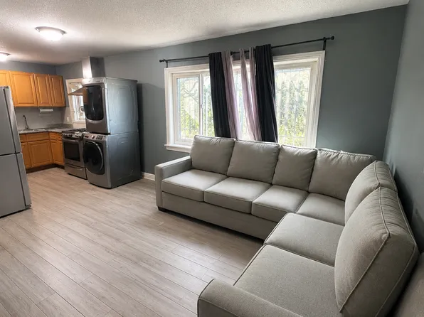 5113 S San Pedro St, Los Angeles, CA 90011