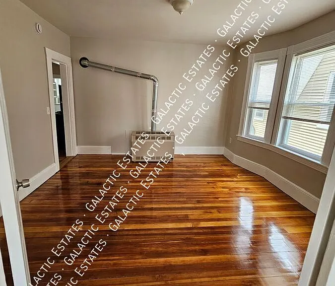 187 Grove St #3 — Photo 2