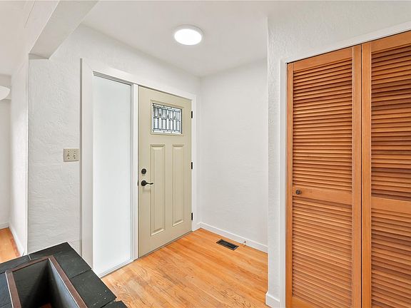 5th image of 560 Mountfield St