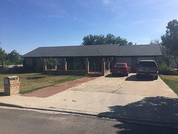 2nd image of 150 Heritage Farms Dr