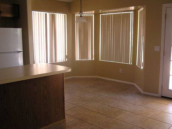 Spacious breakfast nook