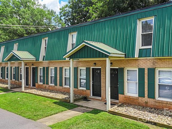 3rd image of 310 W Catawba Ave
