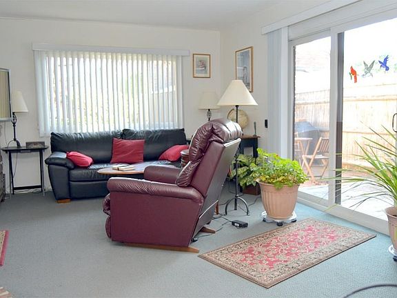 4th image of 46 Rosewood Dr Unit 46