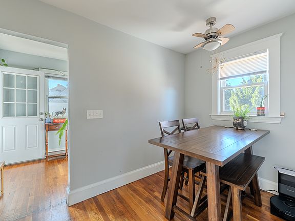 4th image of 19 Ingalls St #A