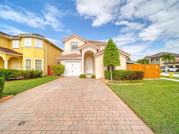 16403 SW 79th Ln, Miami, FL 33193