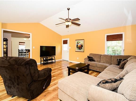 5th image of 2803 River Meadows Ct