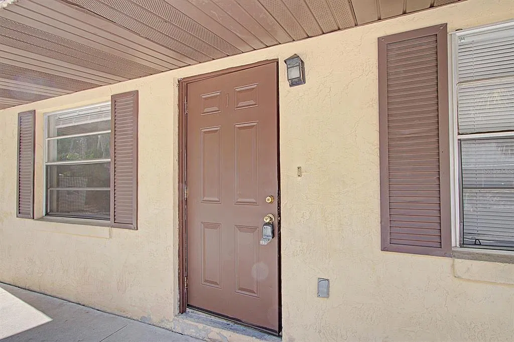 2 bed, 1.0 bath, 900 sqft, $1,550 — Photo 2