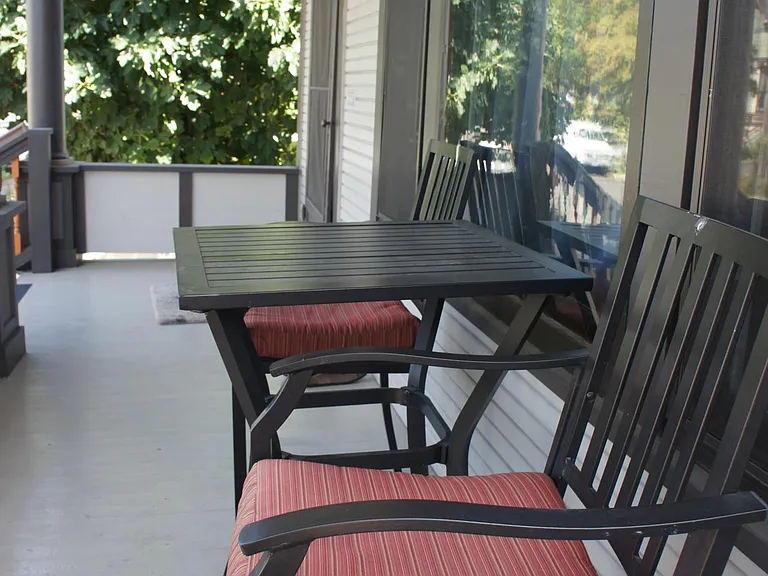 604 SE Harrison St — Photo 8