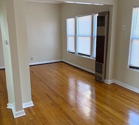 2nd image of 6164 S Michigan Ave Floor 2
