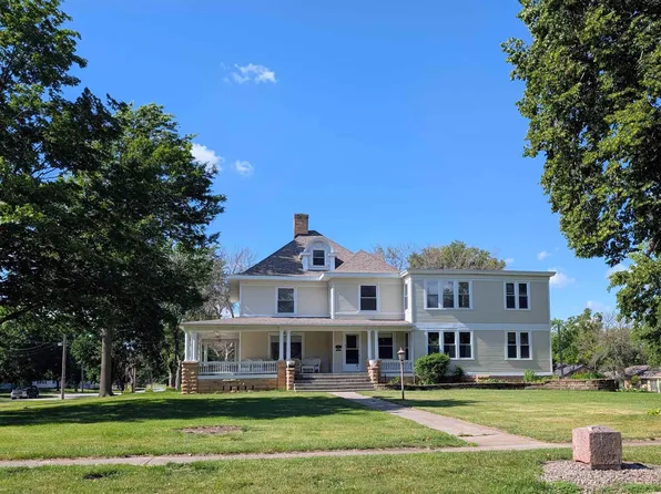 611 5th Ave N, Humboldt, IA 50548