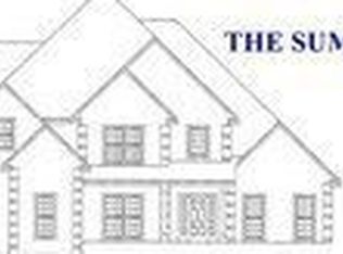 8 Hollinsworth Cv, Jackson, TN 38305