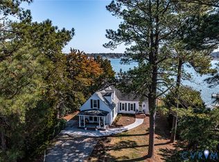 289 King Carter Ln, Weems, VA 22576