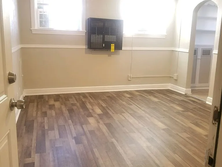 83 N 100 W — Photo 3