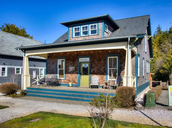 251 Meriweather Street, Pacific Beach, WA 98571