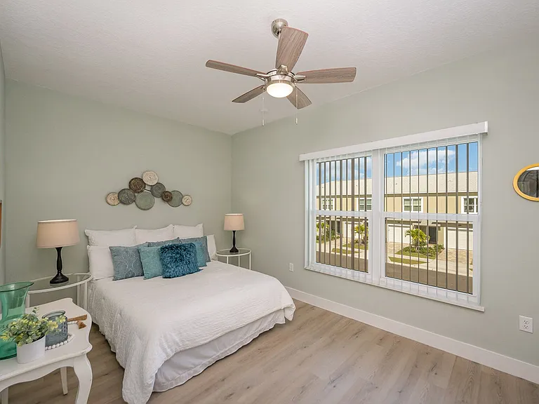 870 Paddleboard Ct — Photo 12