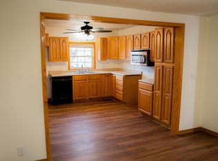 719 1st St, Plano, IA 52581