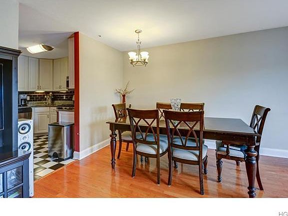 4th image of 7 Nob Hill Dr #7