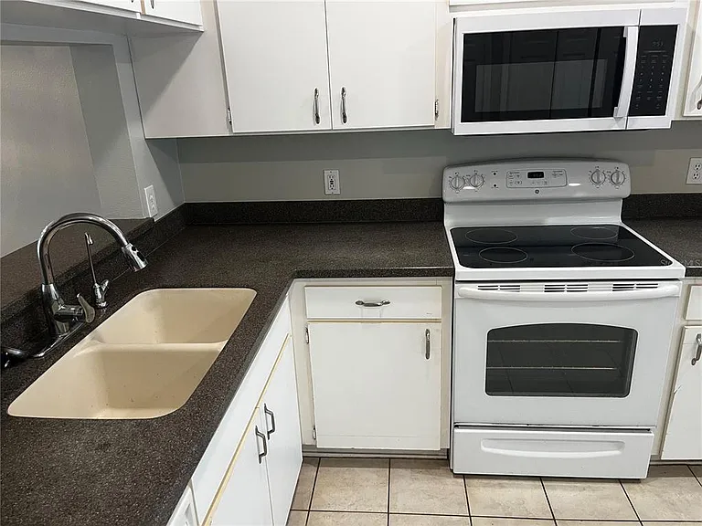331 Countryside Key Blvd — Photo 6