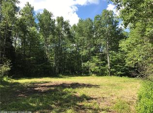 29 Hobbs Ln, Hope, ME 04847