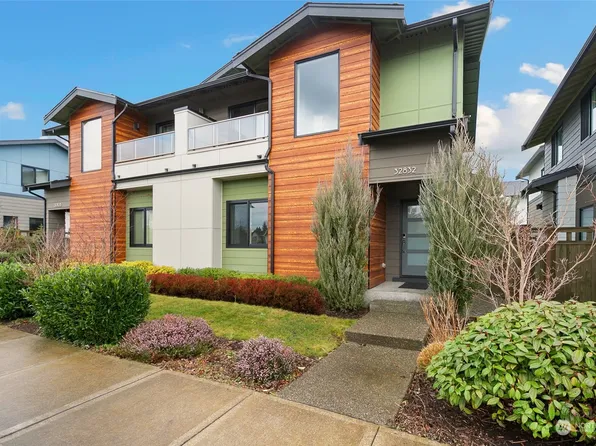 32832 Ten Trails Parkway SE, Black Diamond, WA 98010