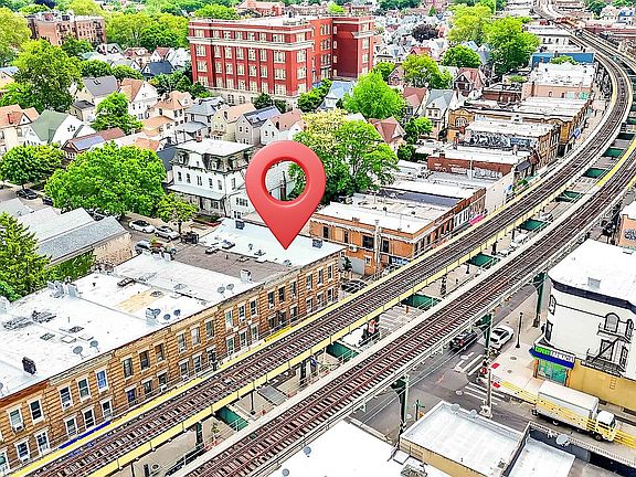 5th image of 10617 Jamaica Ave