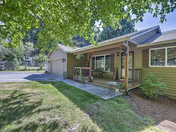 4th image of 34400 NE 23rd Ave
