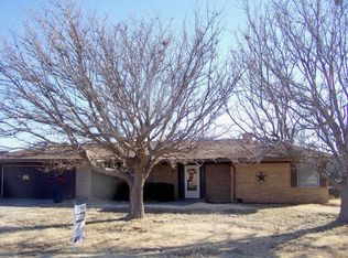201 Alamo St, Claude, TX 79019